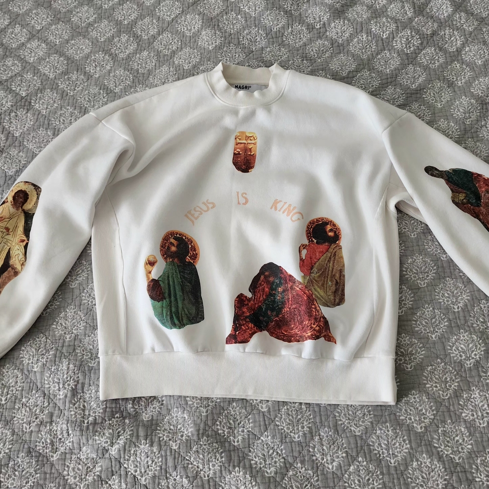 Kaney West, Jesus Is King. White Crewneck Sweater with Graphic Design